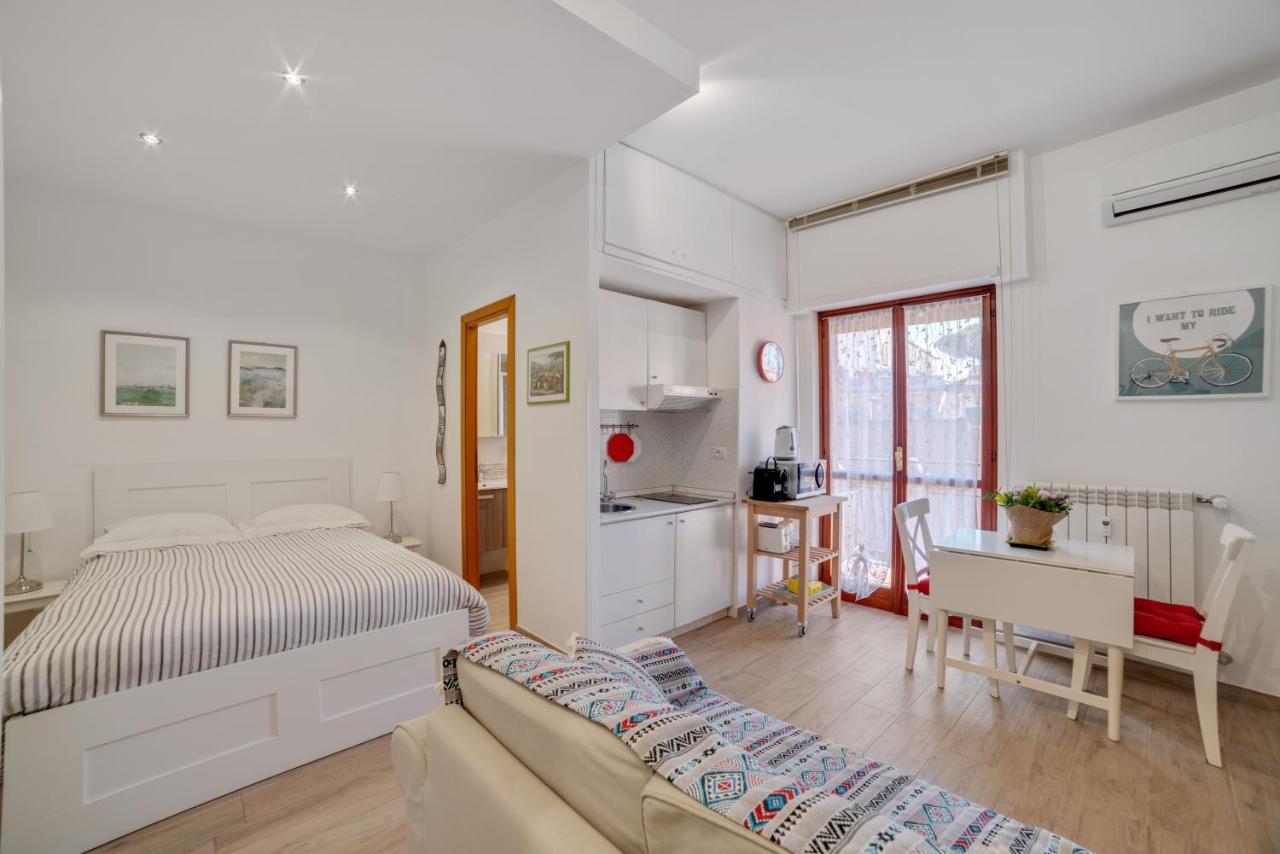 Walking Distance From San Pietro Apartment ภายนอก รูปภาพ