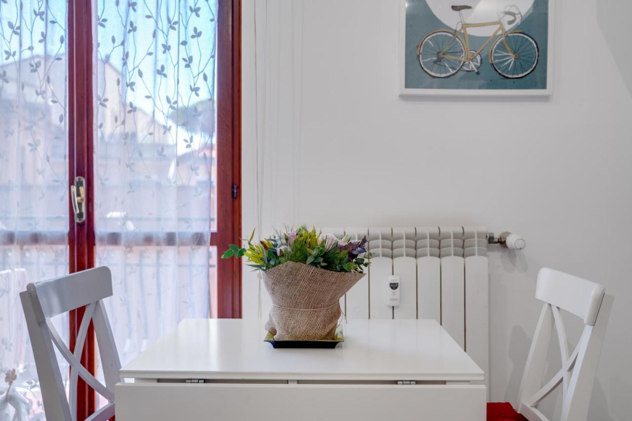 Walking Distance From San Pietro Apartment ภายนอก รูปภาพ